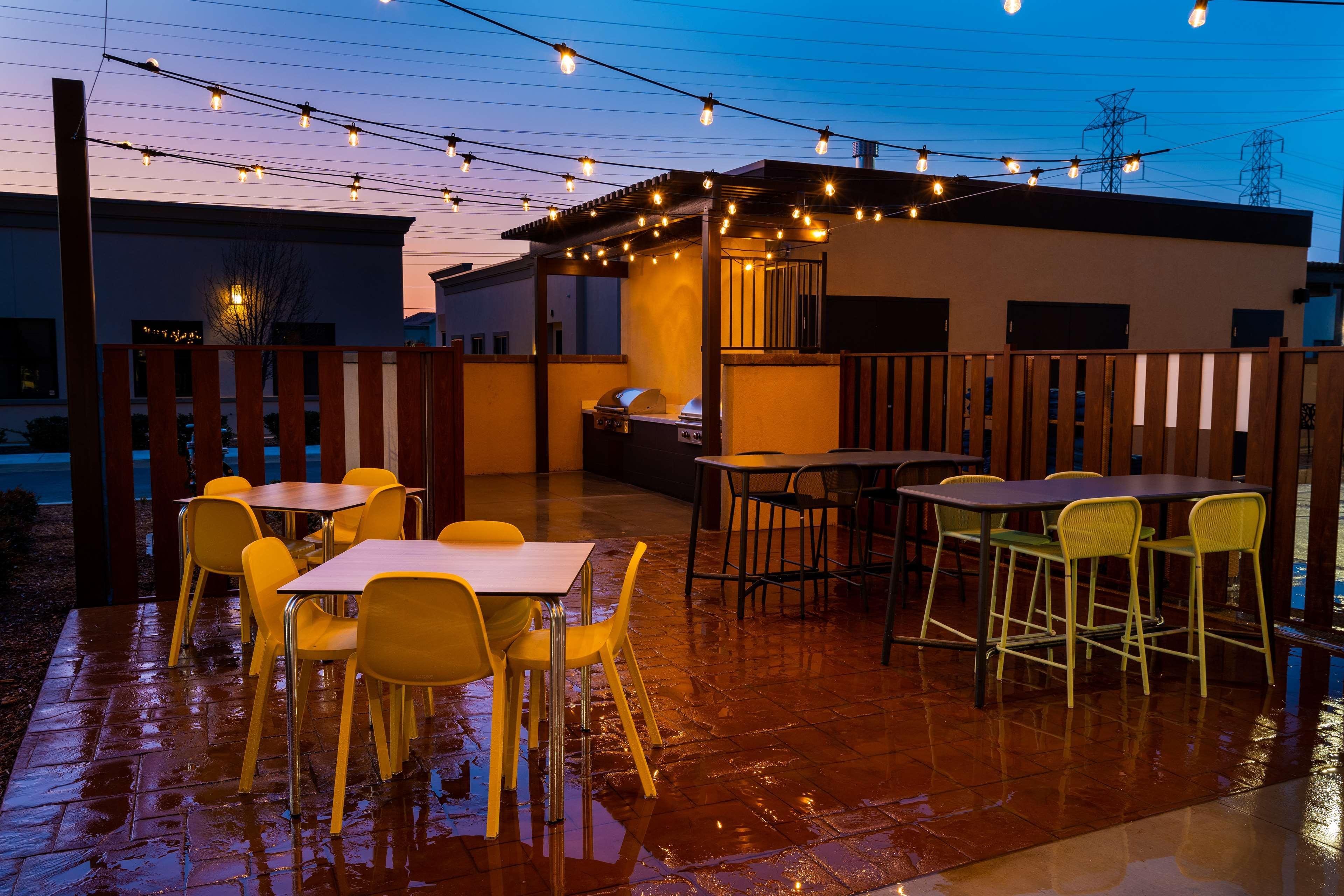 Home2 Suites Bakersfield Ngoại thất bức ảnh